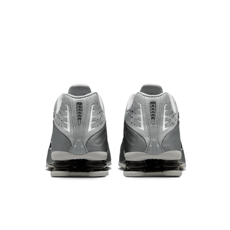 Nike Shox R4 HQ1988-011 06