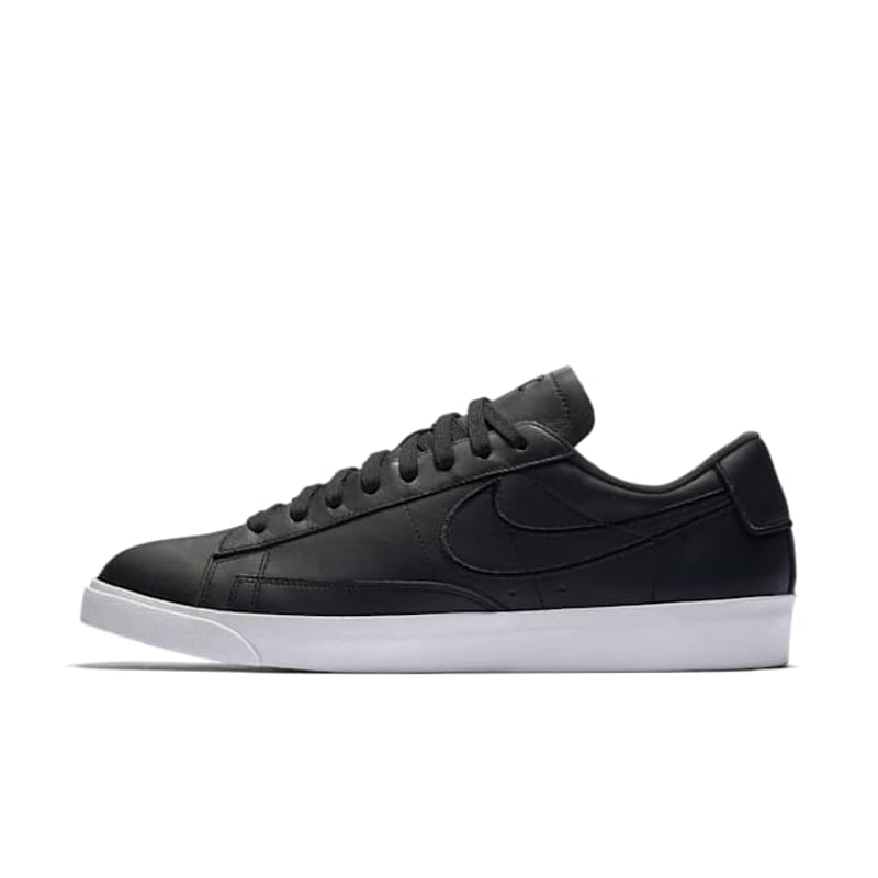 Nike Blazer Low LX AA3000-001 01