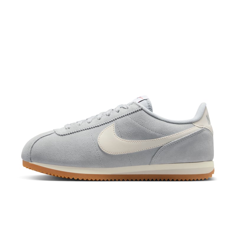 Tenisky Nike Cortez "Light Smoke Grey & Light Orewood Brown" | Ženy | Sportstyle | 01 | SPORTSHOWROOM