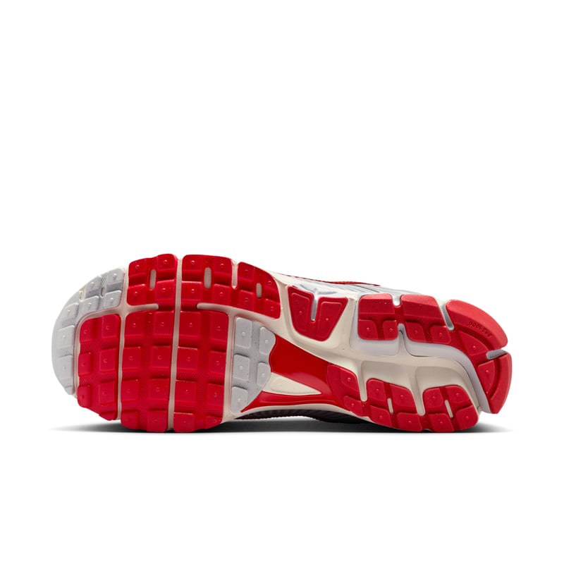 Nike Zoom Vomero 5 SE IQ6589-001 02