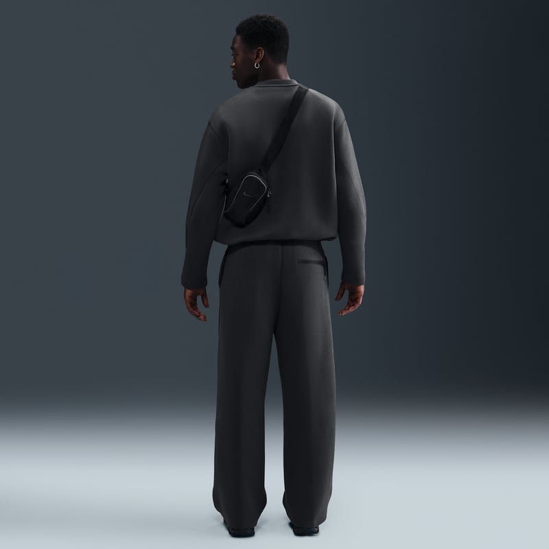 Nike Tech Fleece Loose-Fit HV6541-060 04