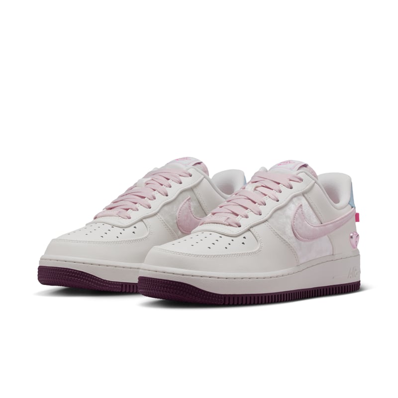 Nike Air Force 1 '07 trainers "Valentine's Day" | Women | SportStyle | 05 | SPORTSHOWROOM