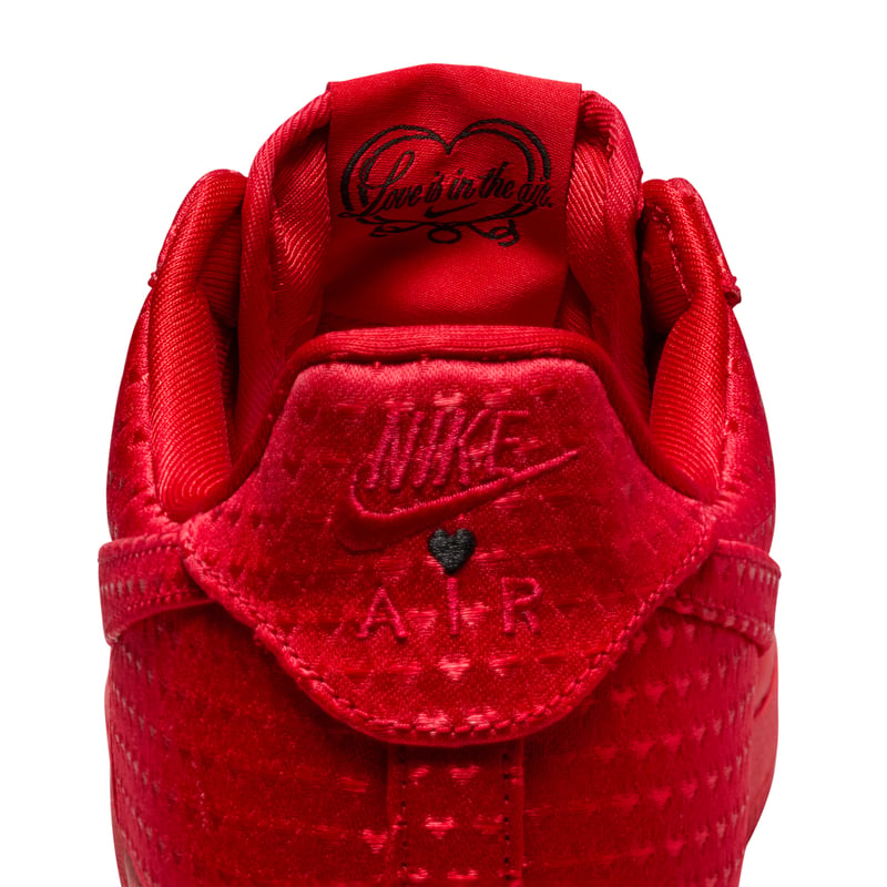 Zapatillas Nike Air Force 1 Retro "Valentine's Day" | Hombre | Estilo deportivo | 10 | SPORTSHOWROOM
