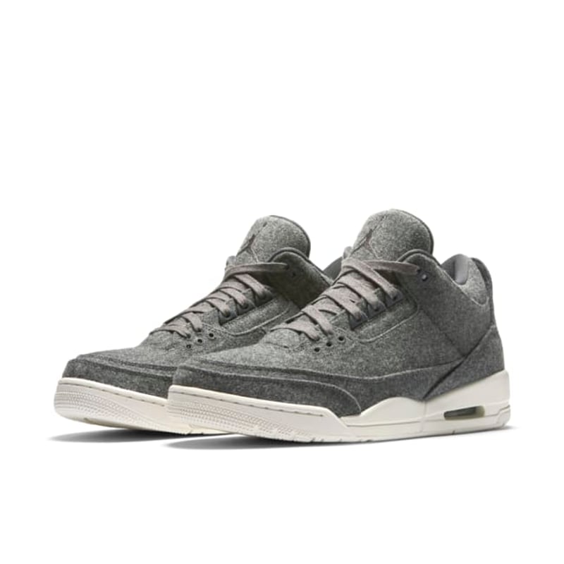 Jordan 3 Retro 854263-004 04