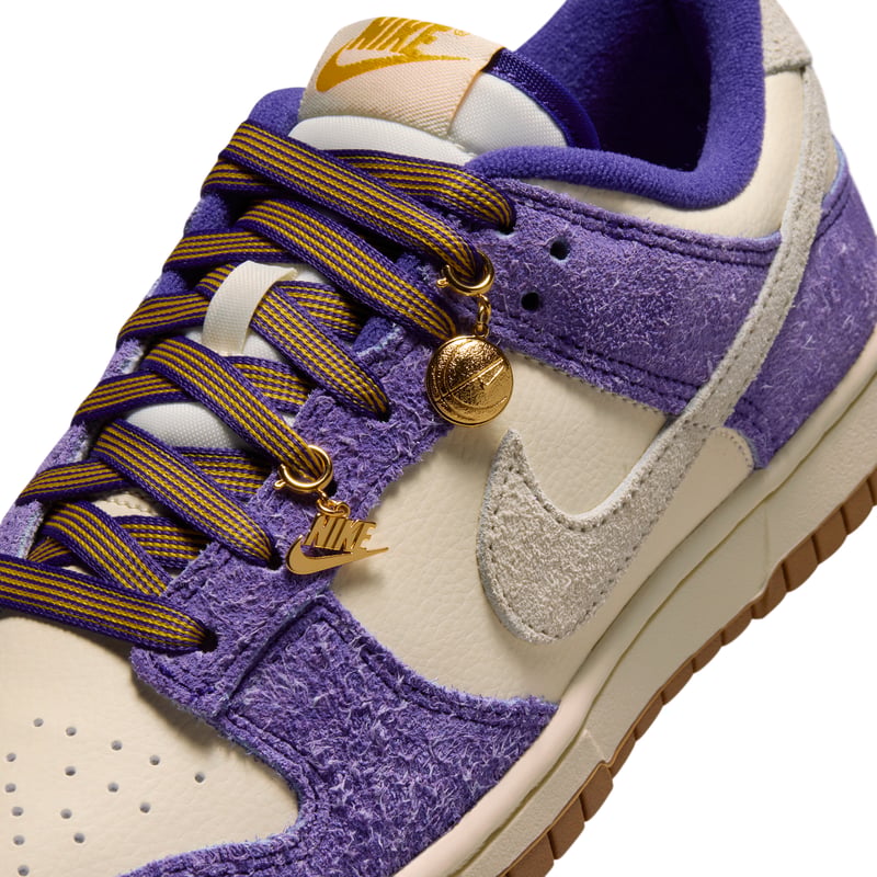 Zapatillas Nike Dunk Low "Game Day" | Mujer | Estilo deportivo | 09 | SPORTSHOWROOM