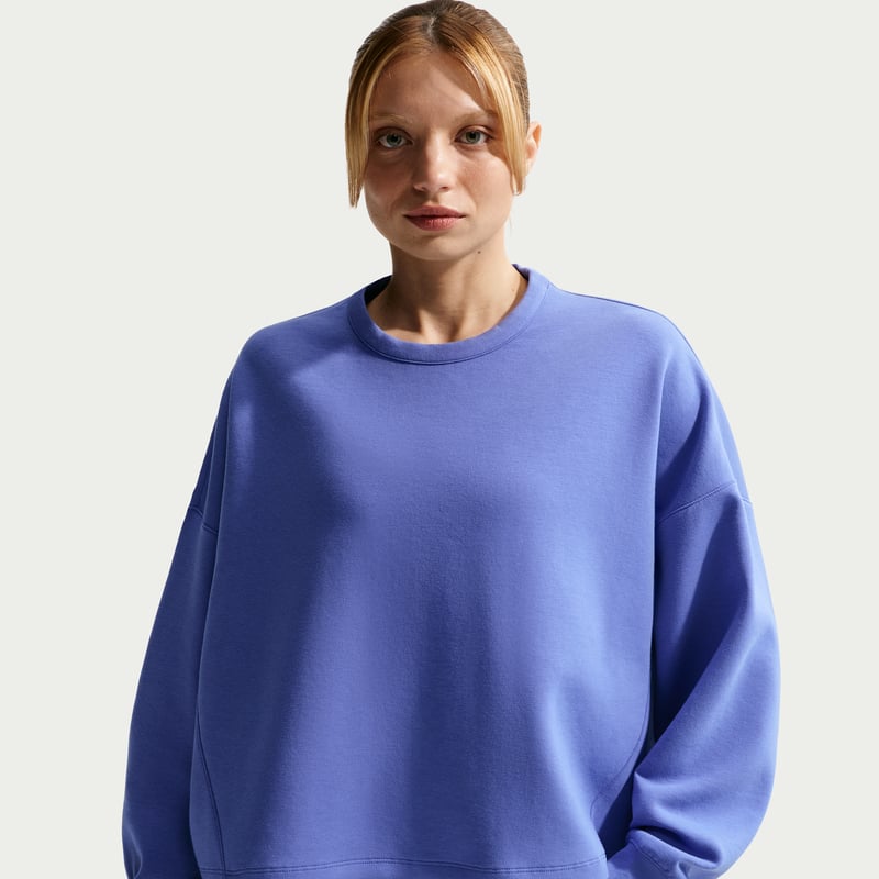 Nike 24.7 ImpossiblySoft Dri-FIT Oversized Crew HQ8193-570 01