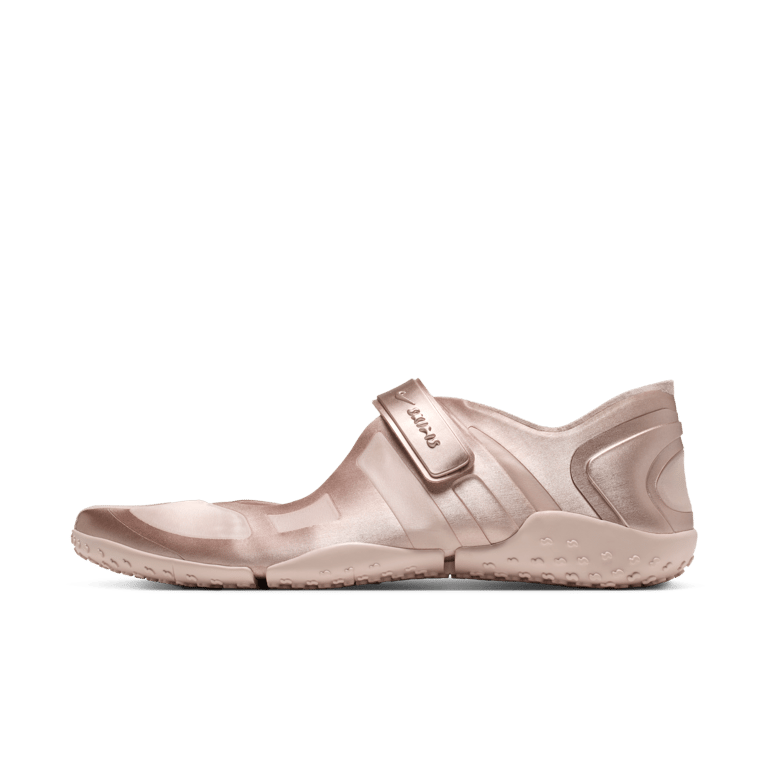 NikeSKIMS Rift Satin
