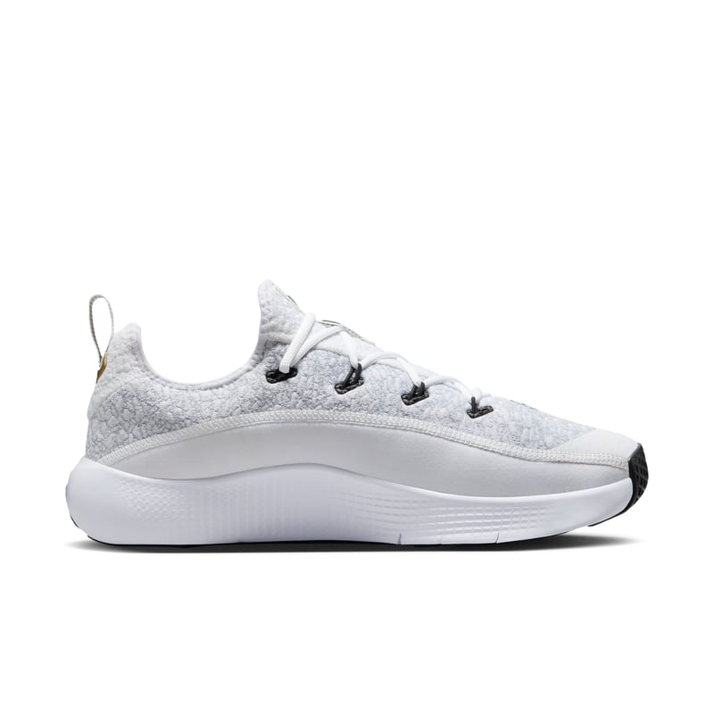 Nike LeBron TR1 FJ6151-006 03