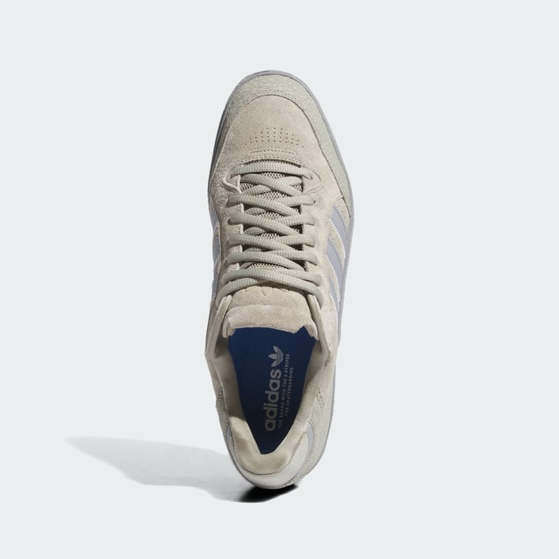 adidas Tyshawn Low IF4623 02