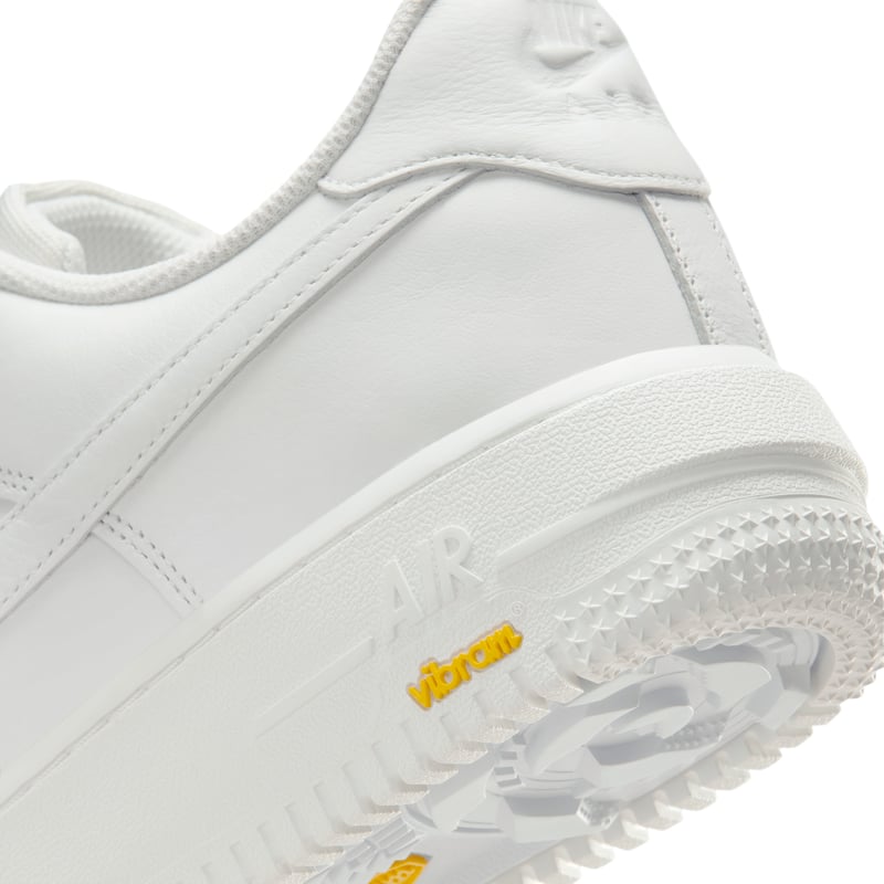 Nike Air Force 1 GORE-TEX Vibram HV5953-100 08