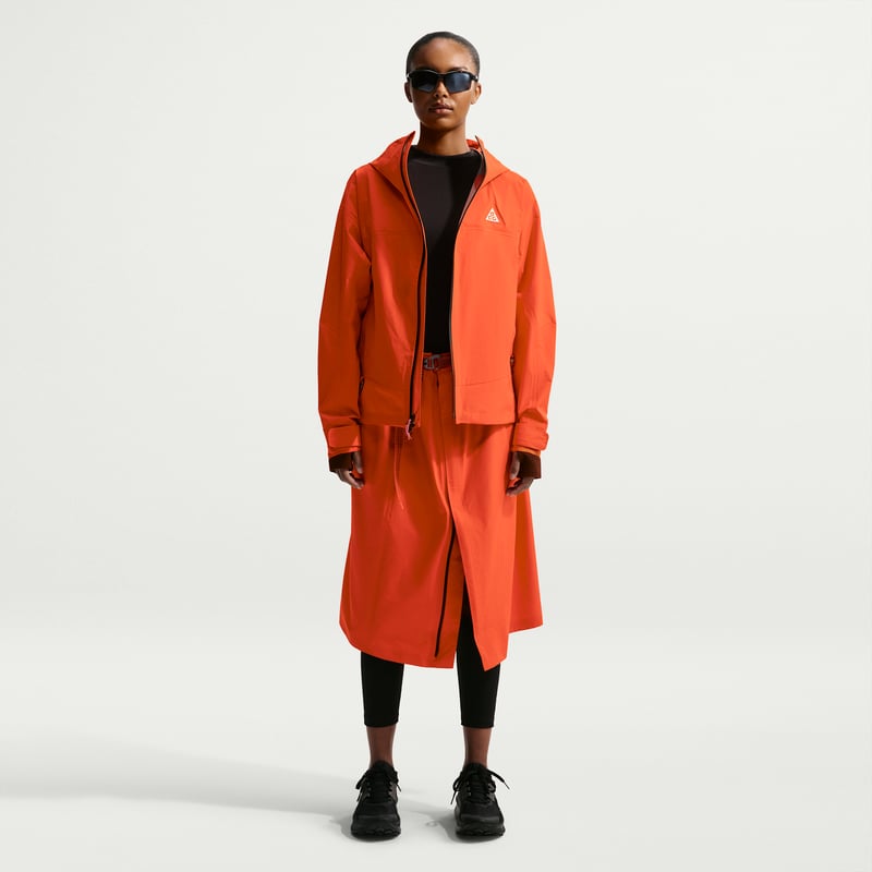 Nike ACG "Morpho" Storm-FIT ADV Rain Jakke "Safety Orange & Vivid Purple" | Dame | | 04 | SPORTSHOWROOM