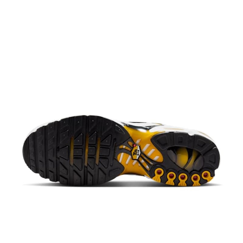 Nike Air Max Plus DM0032-104 02