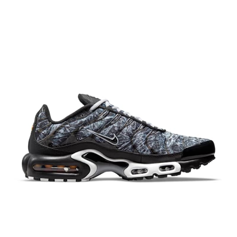 Nike Air Max Plus DO6384-001 03