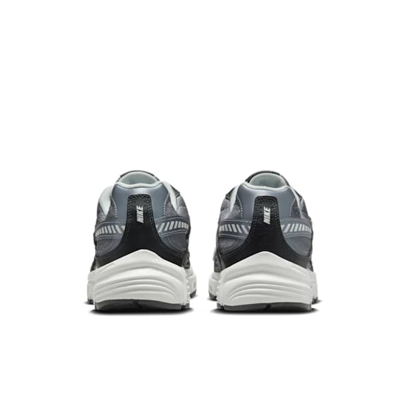 Nike Initiator IB3083-001 06