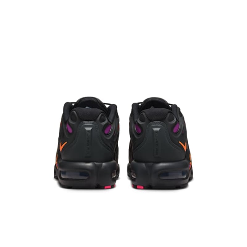 Nike Air Max Plus Drift FD4290-014 06