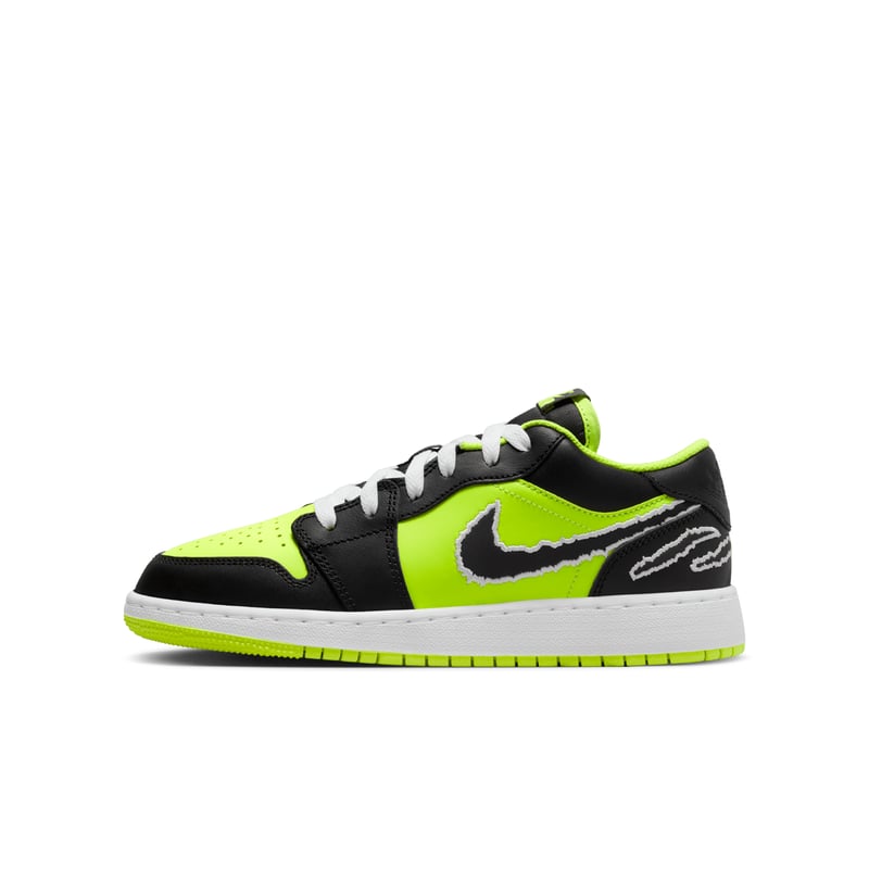 Jordan 1 Low SE DX6666-701 01