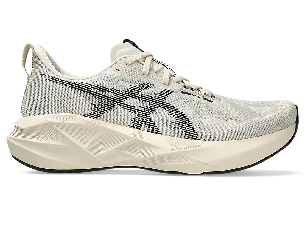 ASICS Novablast 5