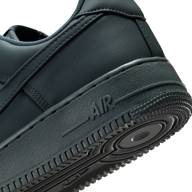 Nike Air Force 1 Low Retro Premium runners "Bomber Grey" | Men | Sportstyle | 07 | SPORTSHOWROOM