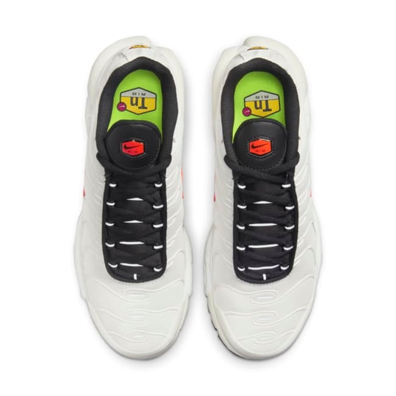 Nike Air Max Plus DQ4696-100 04