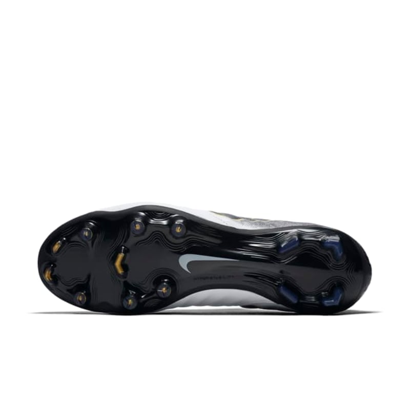 Nike Tiempo Legend 7 Elite FG AH7238-100 02