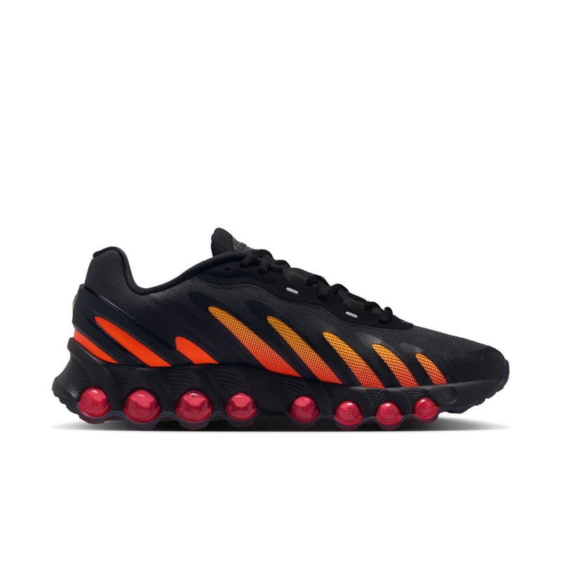 Tenisky Nike Air Max Dn8 "Black & Laser Orange" | Muži | Sportstyle | 03 | SPORTSHOWROOM