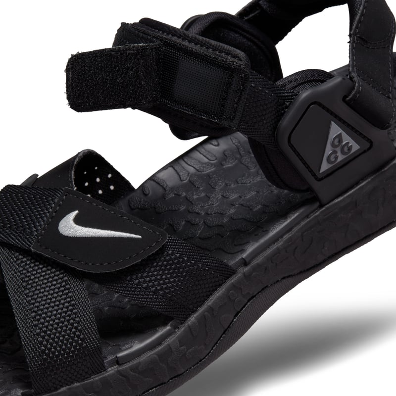 Nike ACG Air Deschutz+ DO8951-001 07