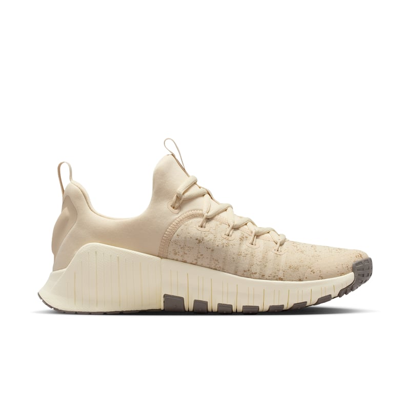 Nike Free Metcon 6 SE training shoes "Light Khaki & Coconut Milk" | Women | Training | 03 | SPORTSHOWROOM