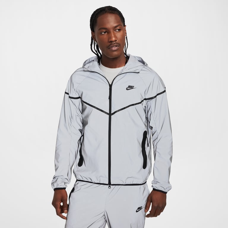 Nike Tech Woven Reflective
