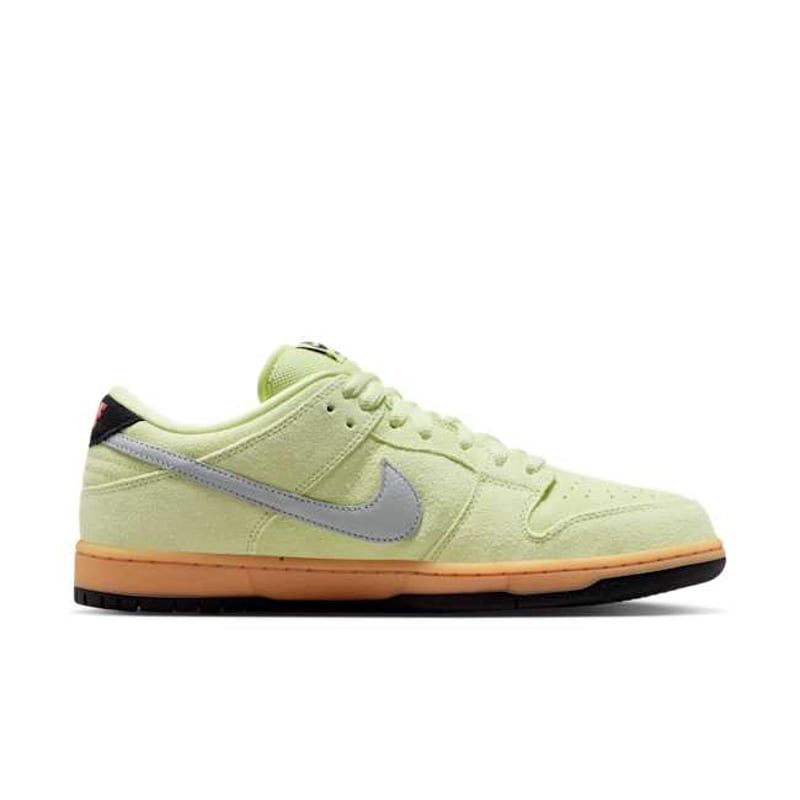 Nike SB Dunk Low HQ1626-300 03
