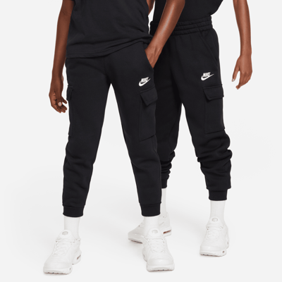 Nike Club Fleece Cargo FD3012-010 01
