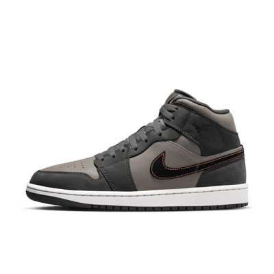 Jordan 1 Mid SE FQ8338-017