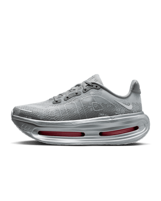 Nike Vomero Premium ‘Fleur De Lis’ löparskor "Geyser Grey & Metallic Silver" | Kvinnor | Löpning | 01 | SPORTSHOWROOM