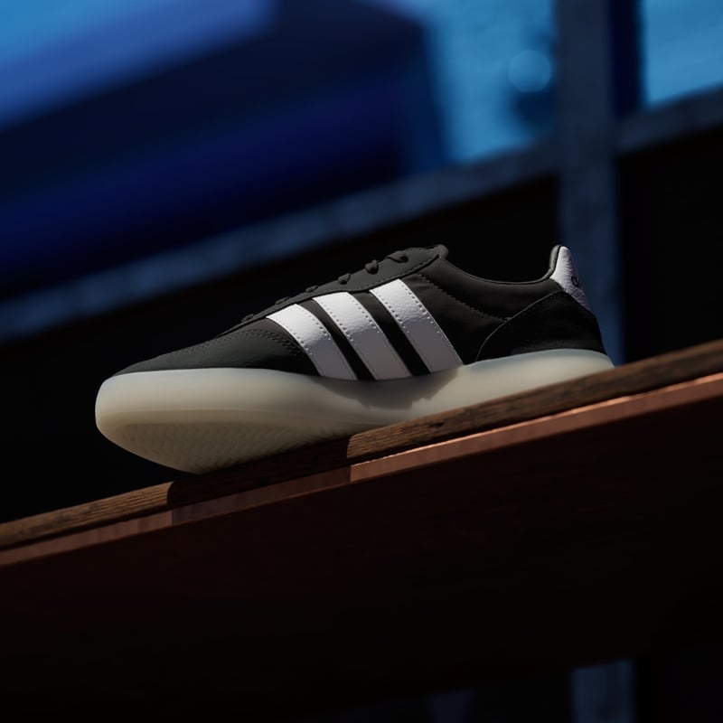 adidas Barreda Decode JR3102 03