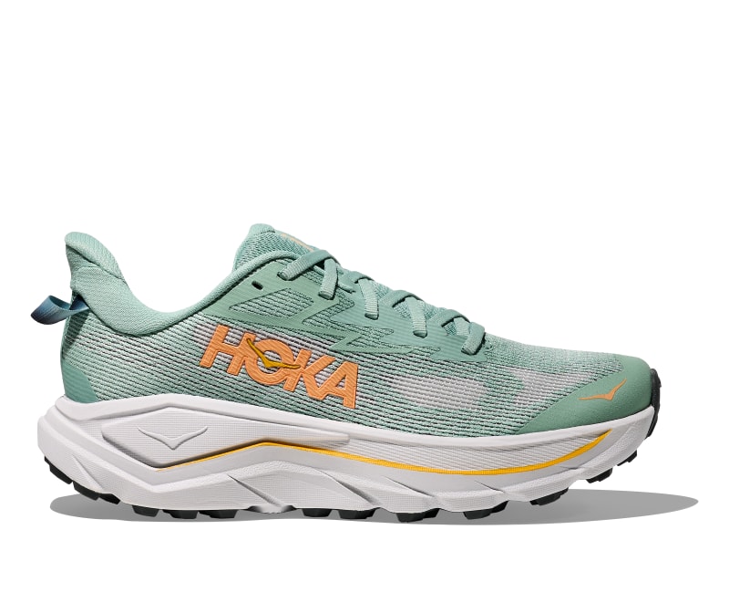 HOKA Challenger 8