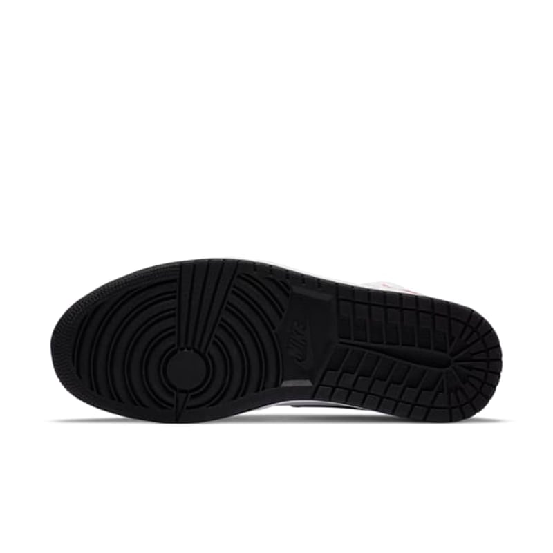 Jordan 1 Mid SE 852542-100 02