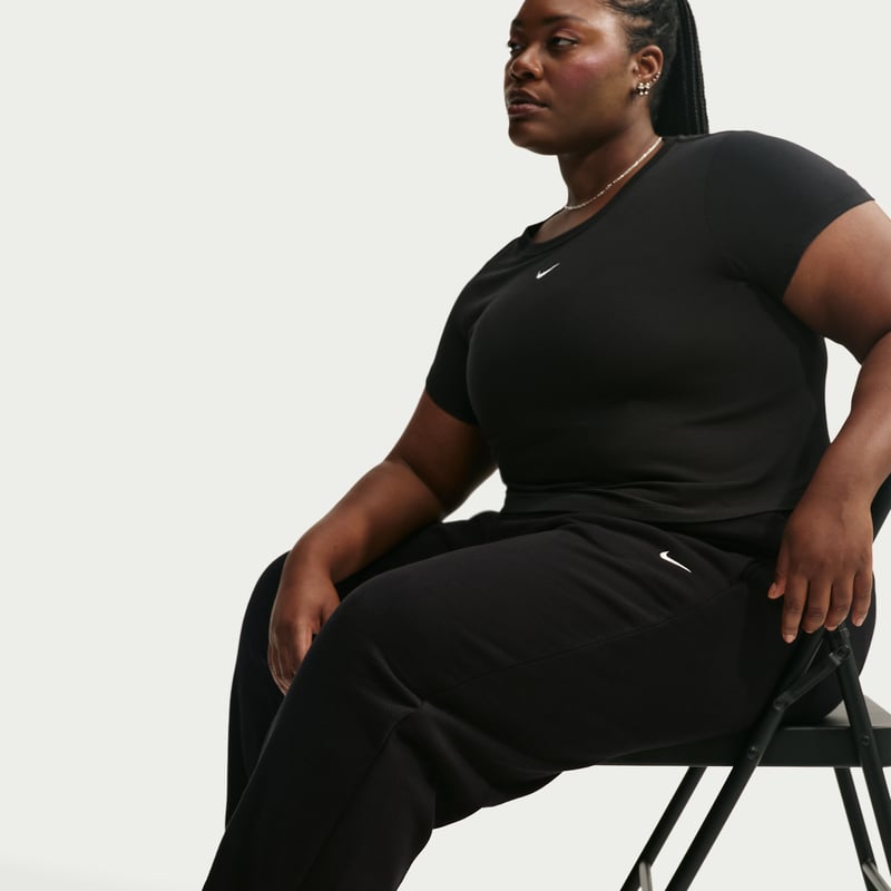 Nike Studio Fleece Medium Weight Oversized High-Rise Cuffed Bukse "Total Black & Sail" | Dame | | 03 | SPORTSHOWROOM