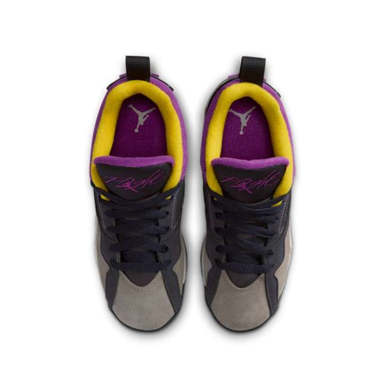 Jordan MVP 92 HQ4427-005 04