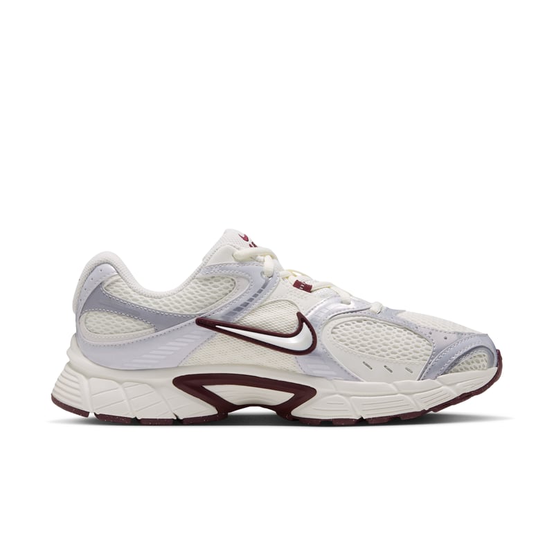 Sneakersy Nike V5 RNR "Sail & Night Maroon" | Kobiety | Sportstyle | 03 | SPORTSHOWROOM