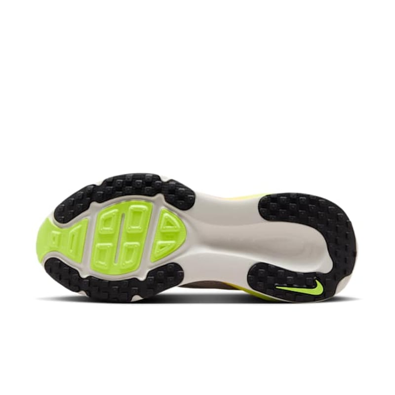 Nike Vomero 18 HM6804-002 02