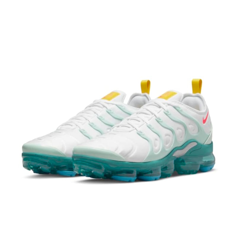 Nike Air VaporMax Plus DQ7645-100 05