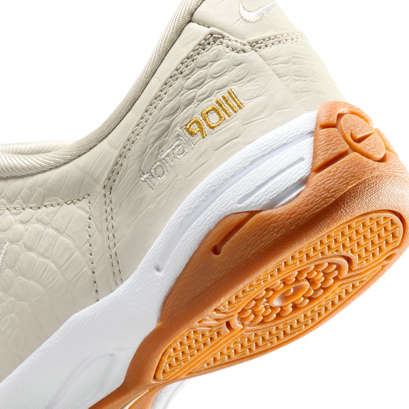 Nike Total 90 IF3947-002 08