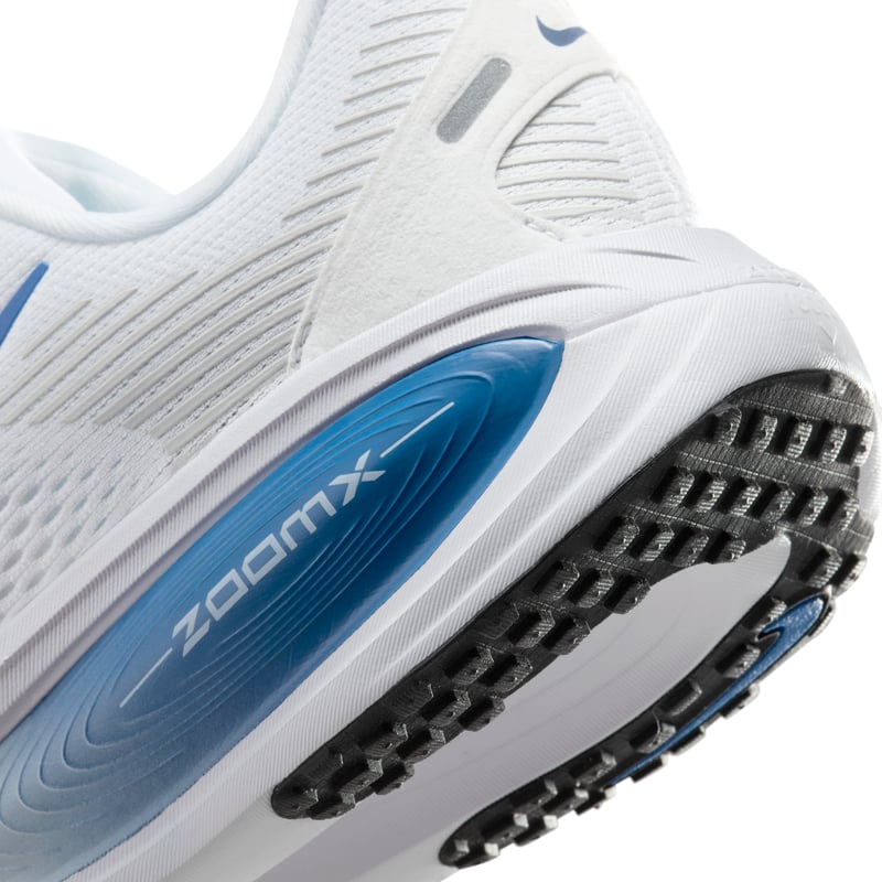 Nike Vomero 18 IB4032-101 08