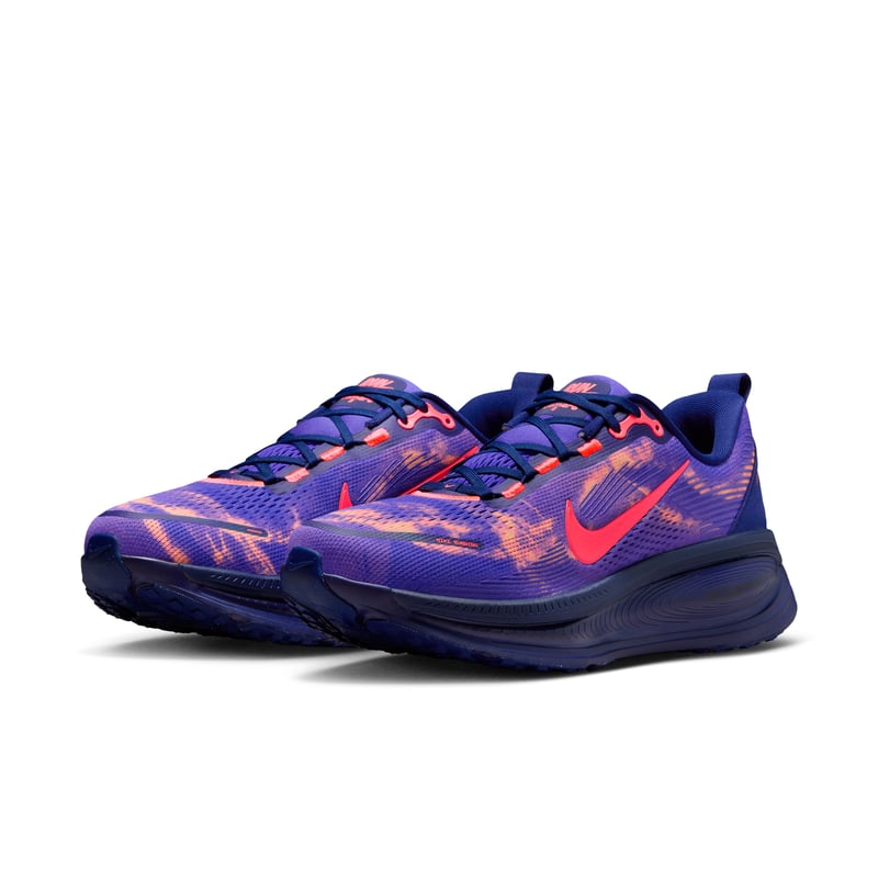 Nike Vomero 18 IQ0602-400 05