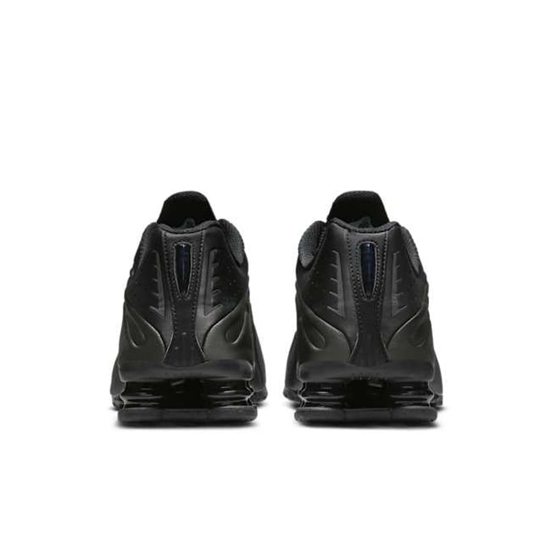 Nike Shox R4 HQ1988-001 06