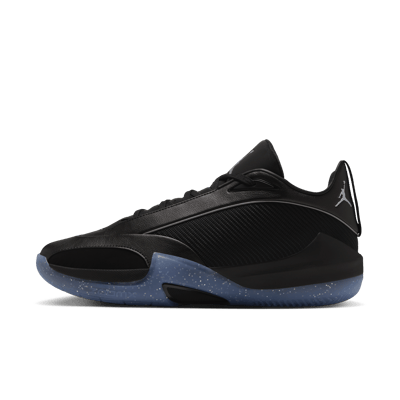 Jordan Triangle basketball runners "Black & Metallic Silver" | Men | Basketball | 01 | SPORTSHOWROOM