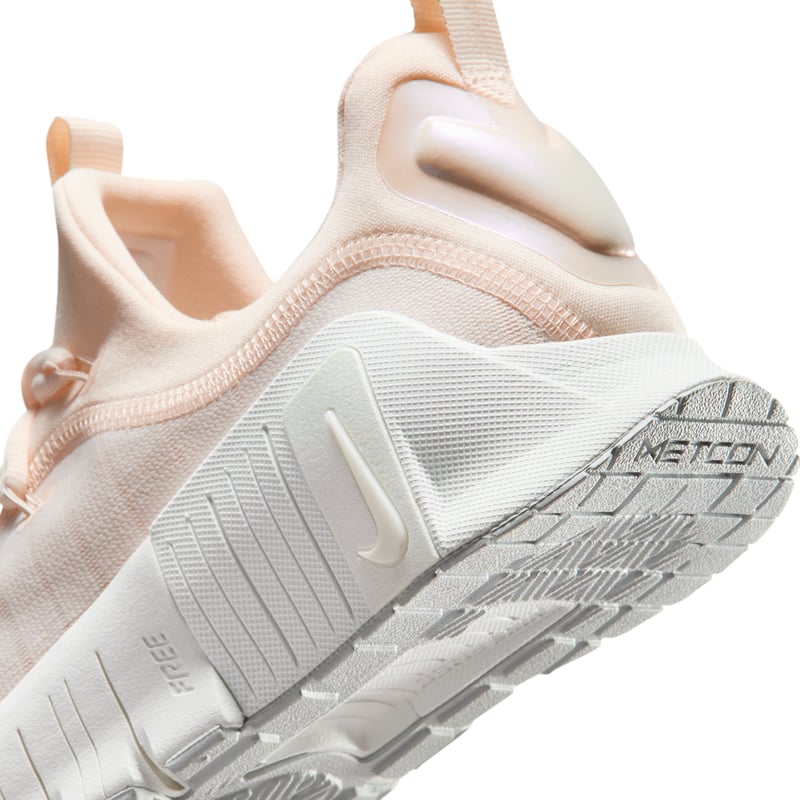 Nike Free Metcon 6 gym runners "Chalk & Summit White" | Women | Training | 08 | SPORTSHOWROOM
