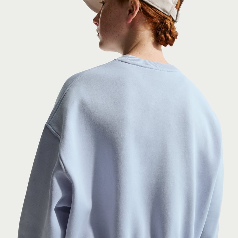 Nike Club Fleece Boxy Crew IF1727-057 02
