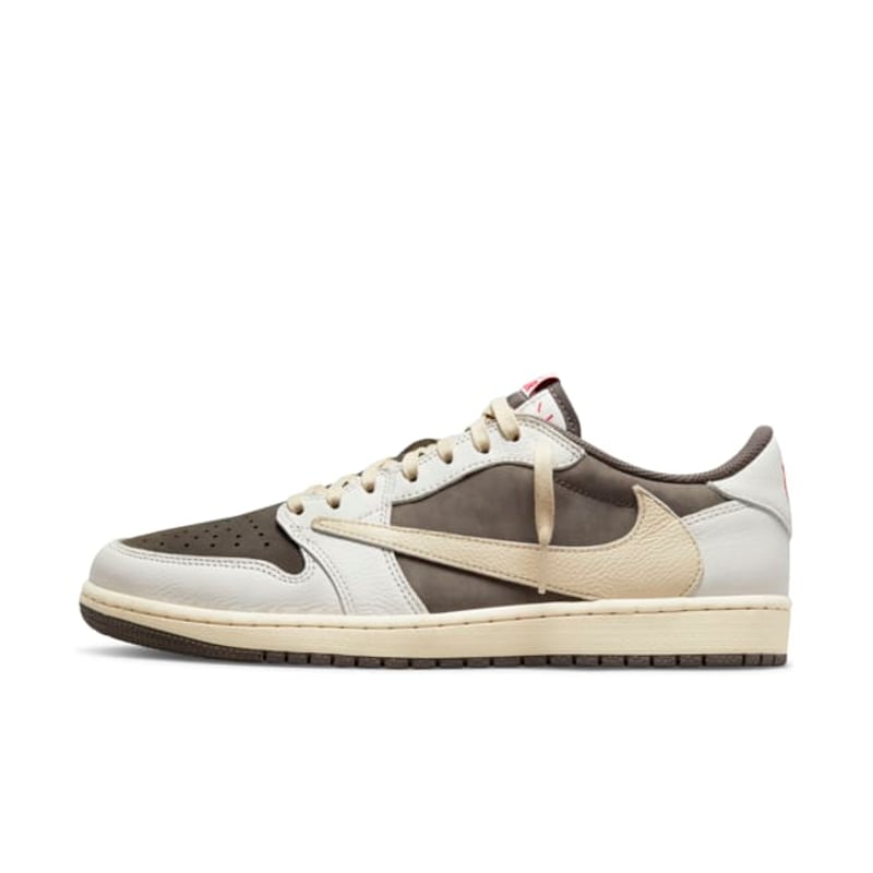 Jordan 1 Low OG x Travis Scott DM7866-162 01
