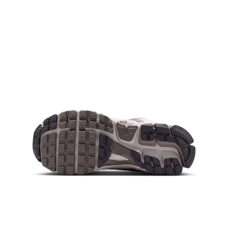Nike Vomero 5 HF6998-010 02