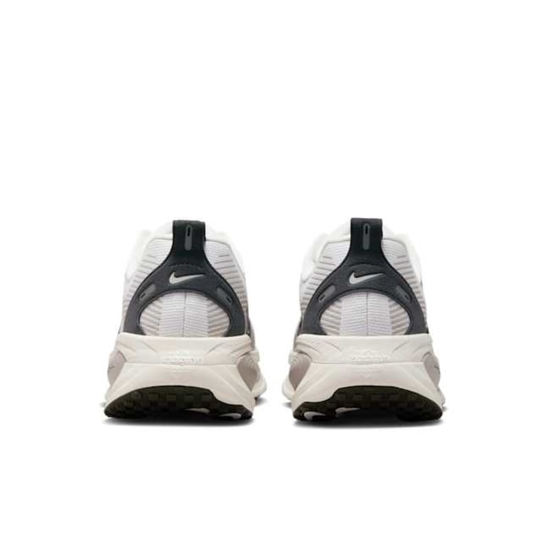 Nike Vomero 18 IB5726-100 06